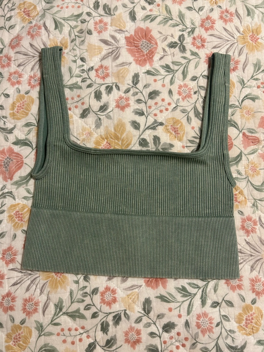Better Be Ribbed Seamless Crop Top in Sage Green NWT!